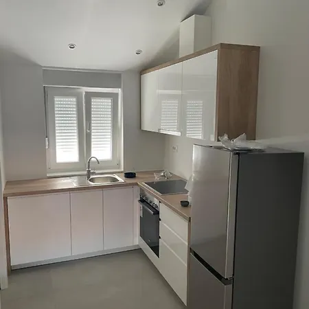 New Modern Deluxe Apartmens Domo * Baška Voda