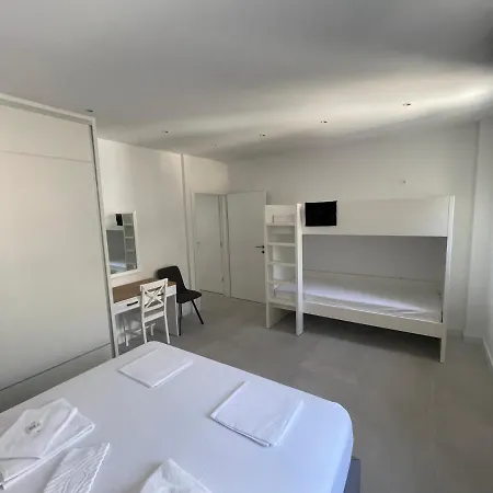 New Modern Deluxe Apartmens Domo